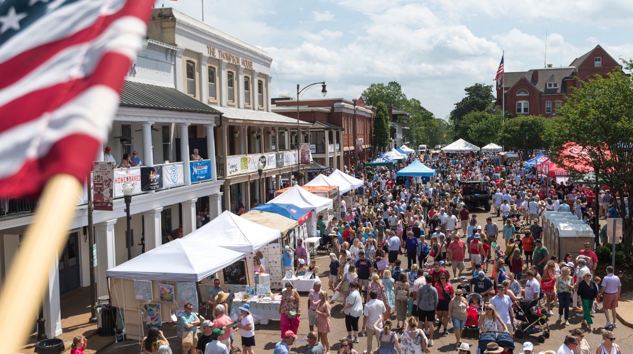 Festival on Oxford town square