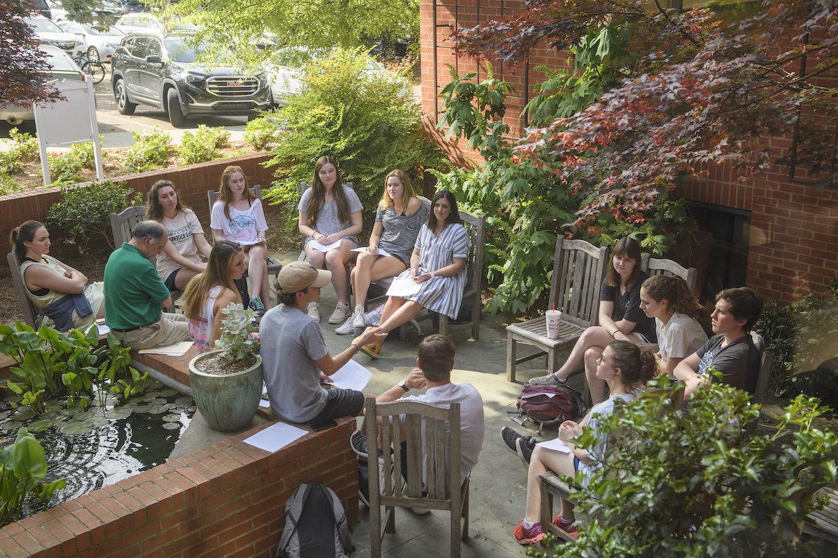 Students gather for a discussion at the Sally McDonnell Barksdale Honors College
