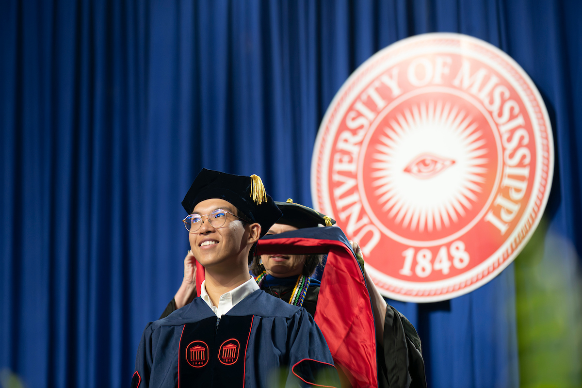 Student receives honors during commencement. 