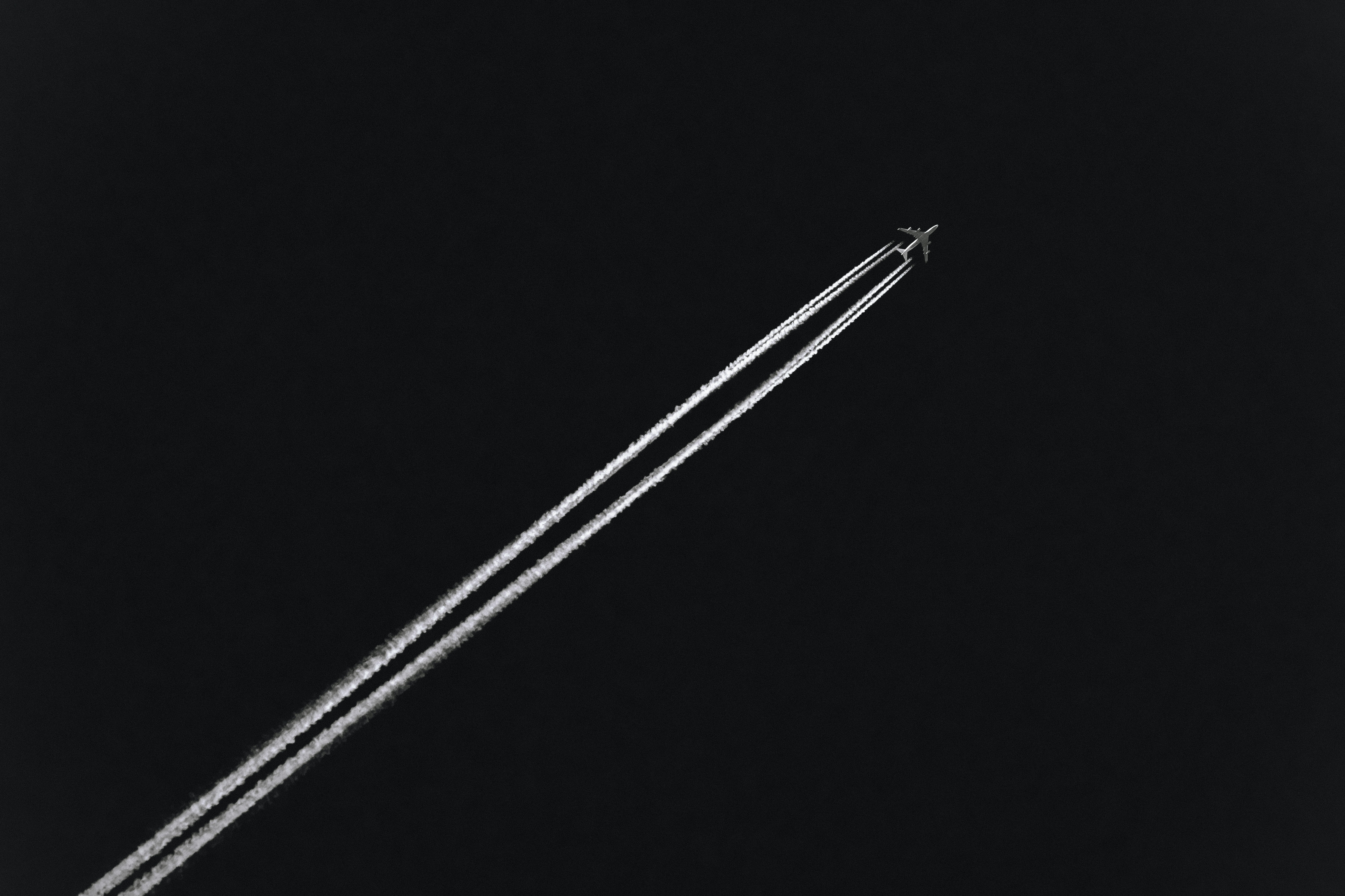 airplane flying
