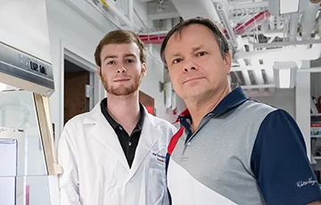 James Cizdziel and other lab worker in lab