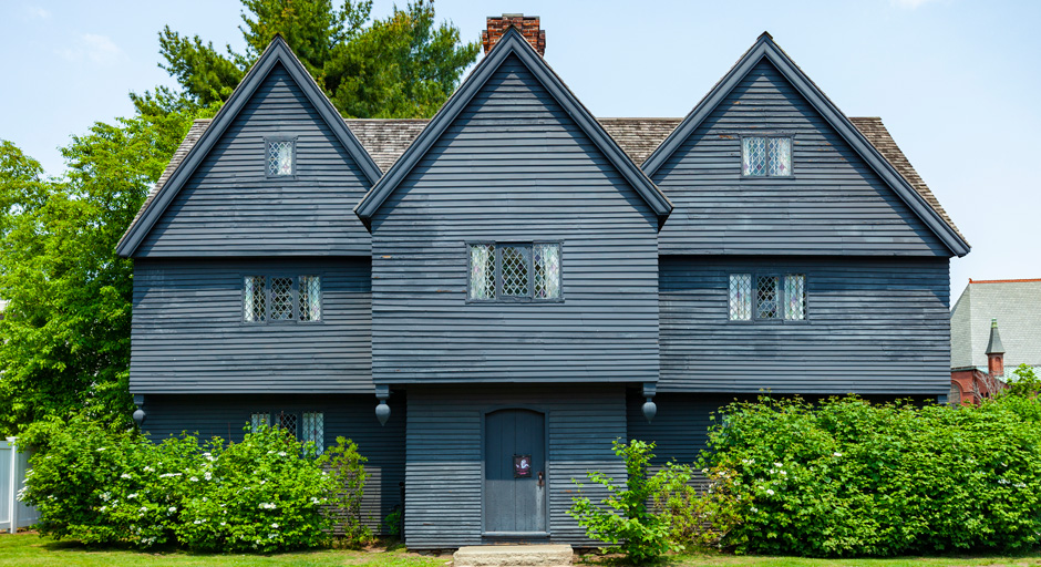 black house on a sunny day