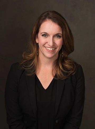 Dr. Lesley Mann