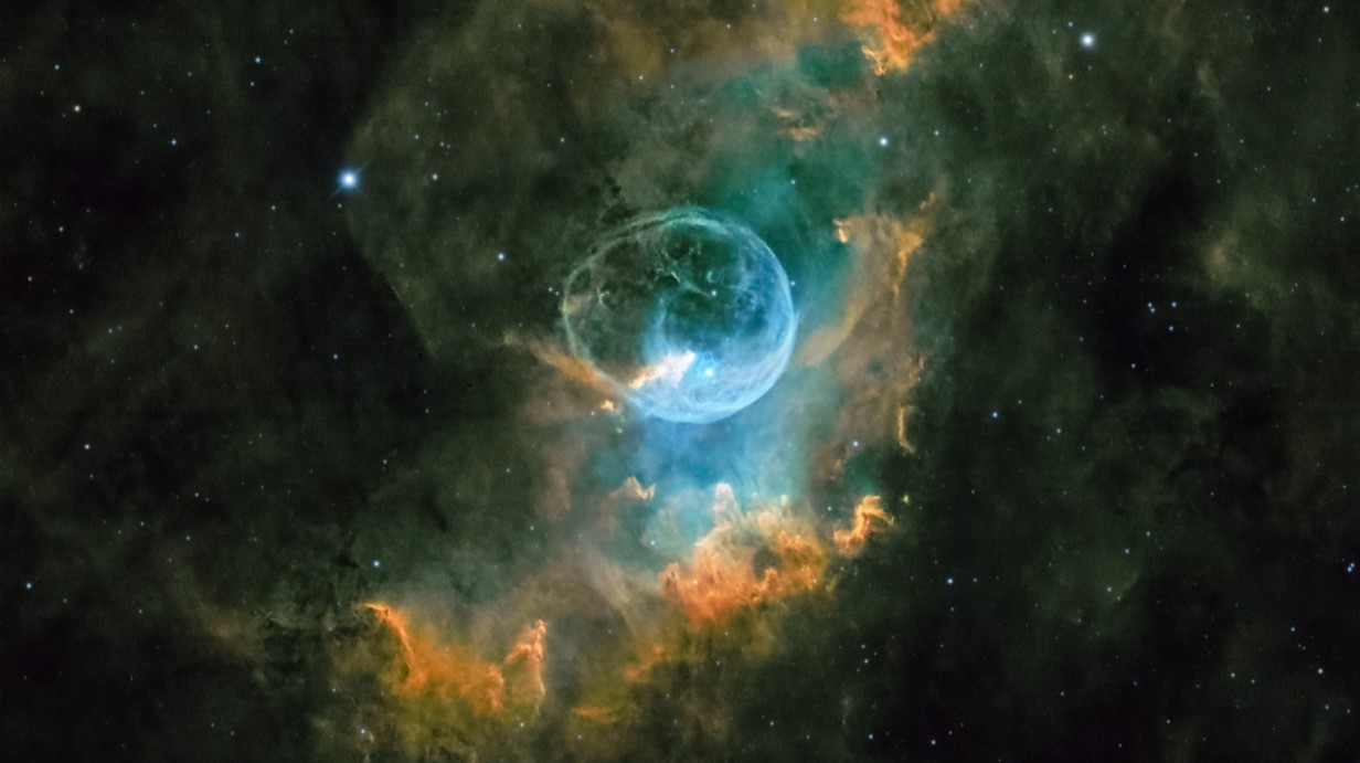 astronomy photo of a bubble nebular