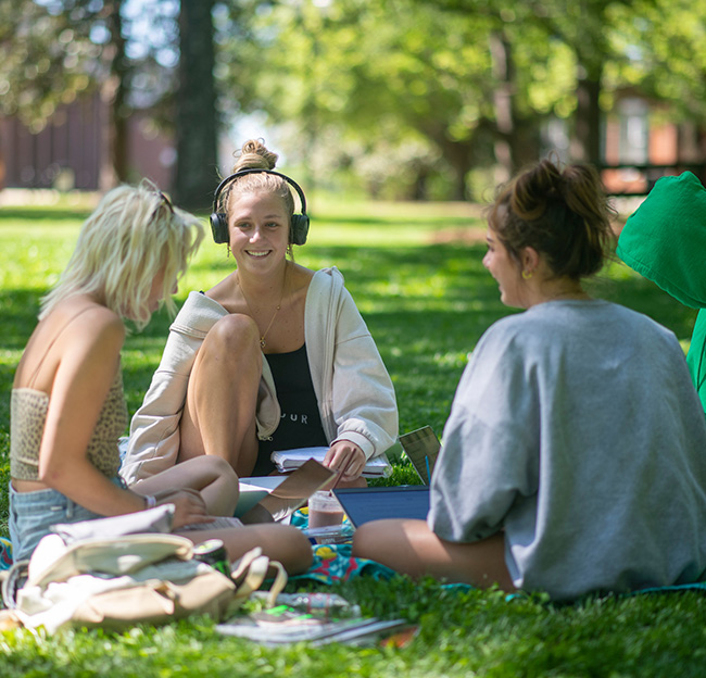 Payton Ward and her Delta Gamma sorority sisters study for finals at the Grove.