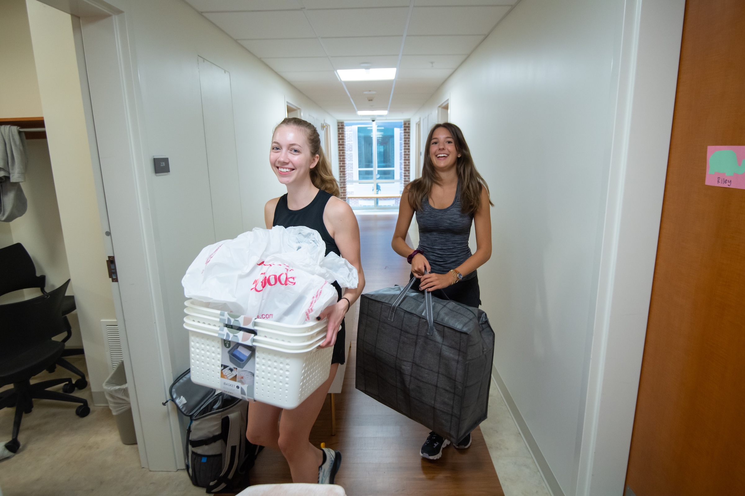 Students moving in illustrate one aspect of campus and Oxford life. 