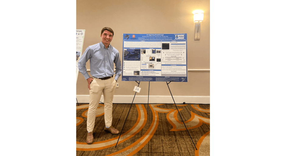 Christian presents his leatherback genetics research at the NOAA Hollings Research Symposium in Washington, D.C.