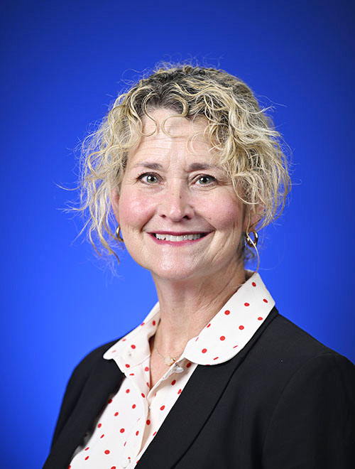 Saundra  Bishop